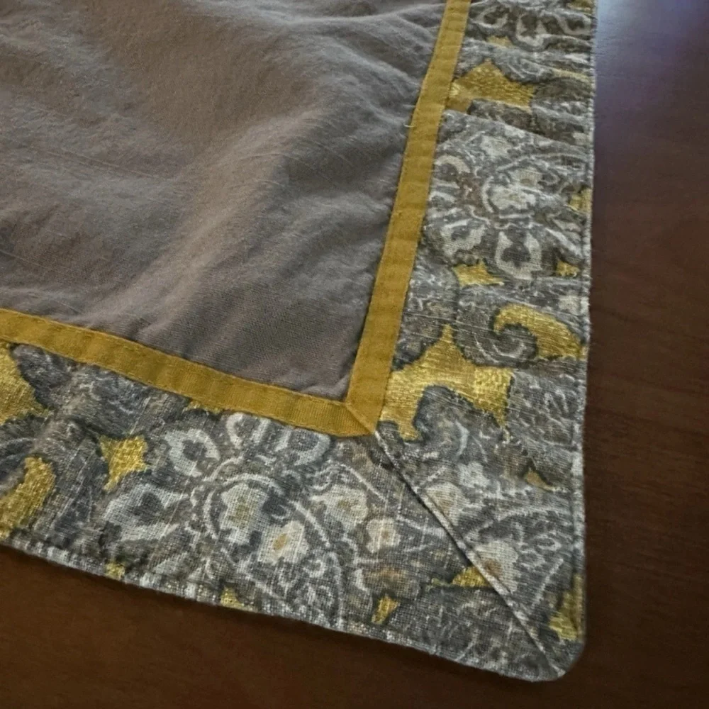 Threshold Brown Yellow Cream Table Runner